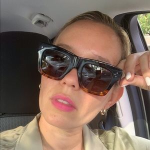 Meet your Posher, Amelia